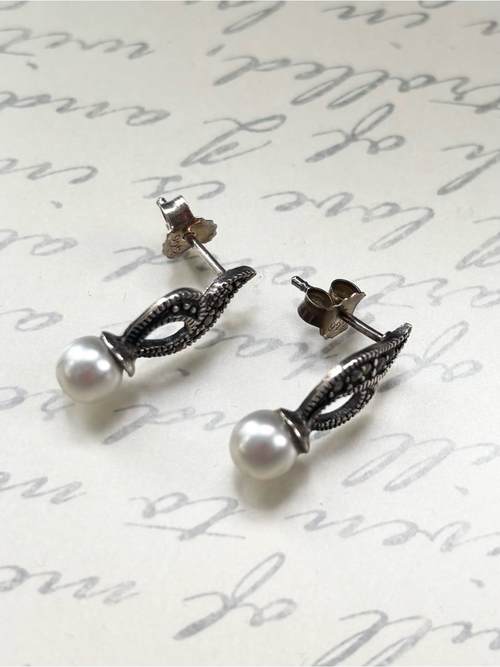 Estate Sterling Silver Pearl Drop Stud Earrings with Marcasite Detail - Picture 5 of 7